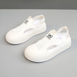 student thick sole sneakers